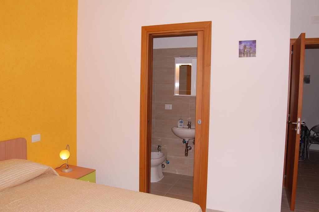 B&B Fenix Trani Rum bild